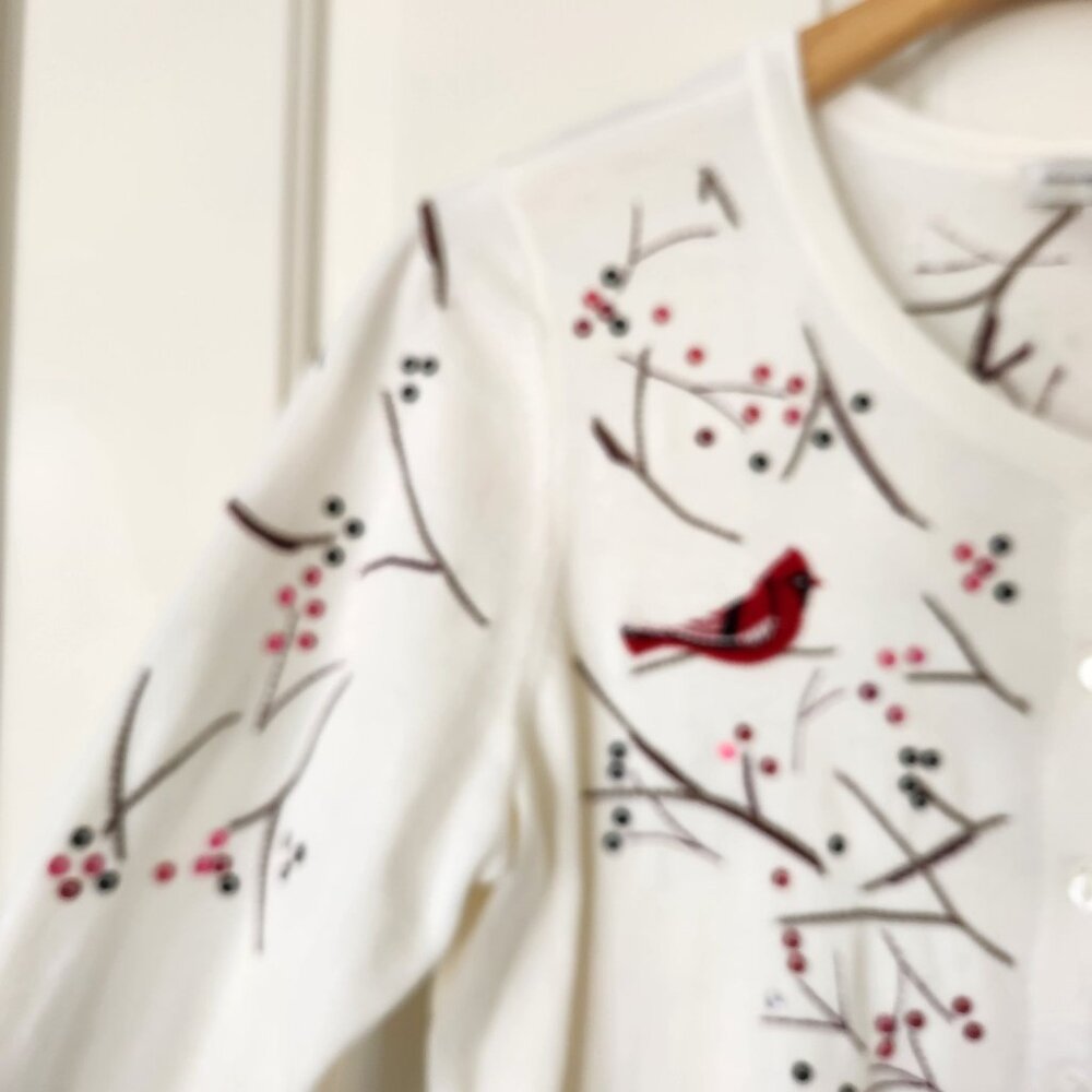 Embroidered Cardinal Sequins Cardigan Sweater Cream Red Grandma Winter Holiday - Picture 4 of 13